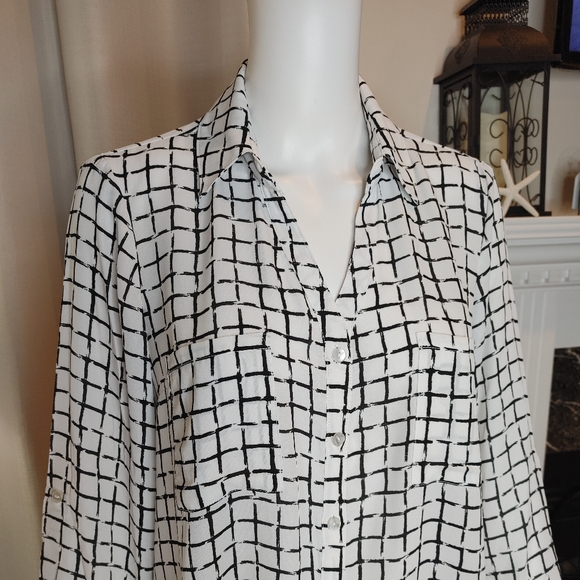 IZ Byer Roll-Tab Shirt, White Black L - Picture 3 of 9